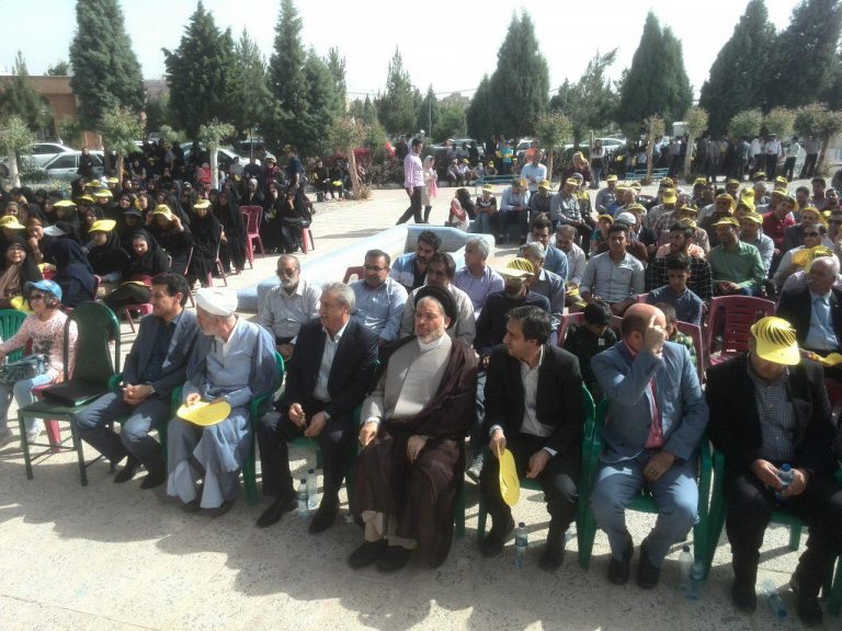  همایش پیاده‌روی دانشگاهیان پیشوا به مناسبت سالروز راه‌اندازی دانشگاه آزاد اسلامی برگزار شد