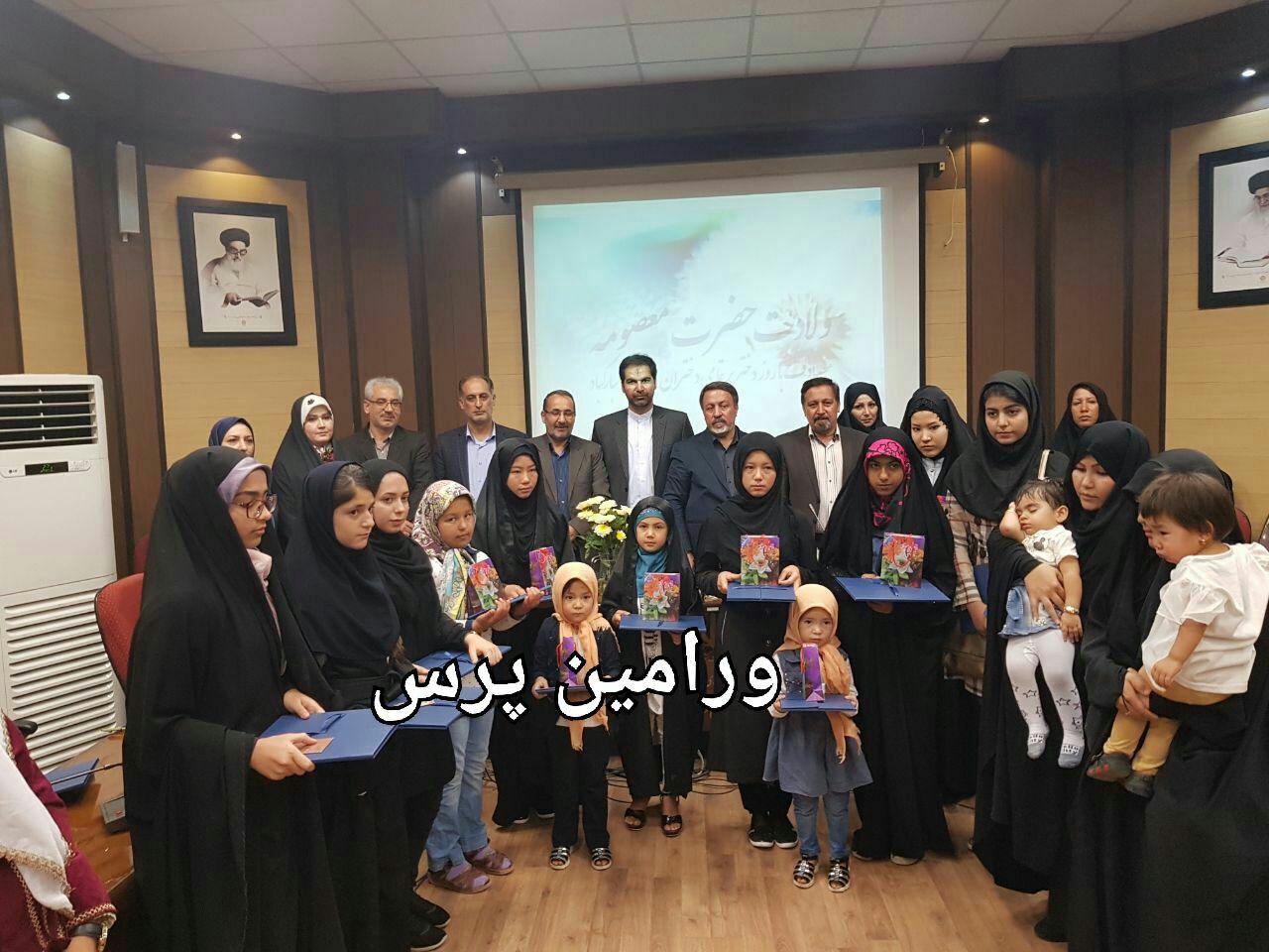 تجلیل از دختران شهدای مدافع حرم ورامین تجلیل از دختران شهدای مدافع حرم ورامین