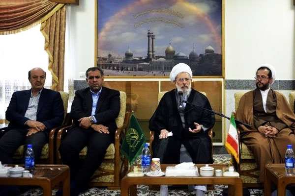  مشکلات را به گردن یکدیگر نیندازید/ پرهیز ازایجاد نارضایتی در مردم