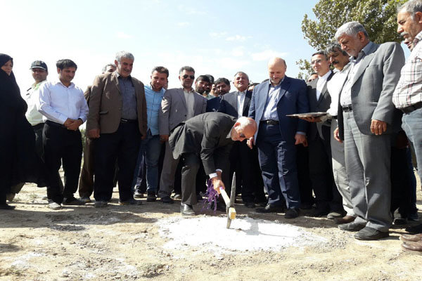 طرح آبیاری تحت فشار قطره ای کم فشار و بارانی در ورامین افتتاح شد طرح آبیاری تحت فشار قطره ای کم فشار و بارانی در ورامین افتتاح شد