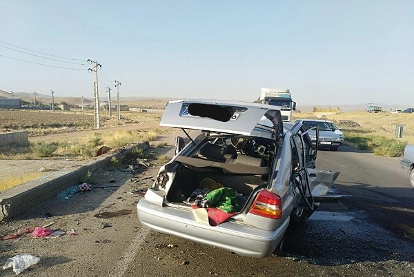تصادف ۶ خودرو در آزادراه تهران-کرج یک کشته و ۲ مصدوم برجا گذاشت تصادف ۶ خودرو در آزادراه تهران-کرج یک کشته و ۲ مصدوم برجا گذاشت
