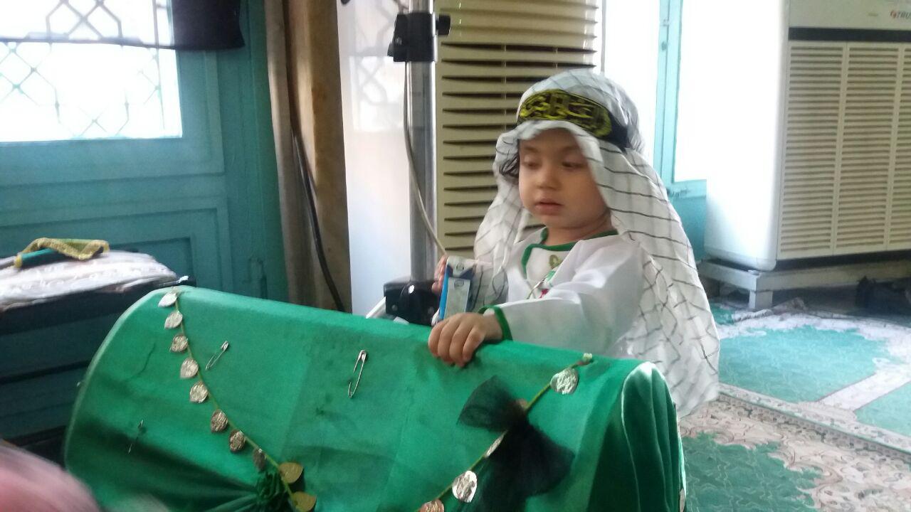  همایش شیرخوارگان حسینی در قرچک برگزار شد