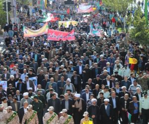  فریاد مرگ برآمریکا در قرچک طنین انداز شد