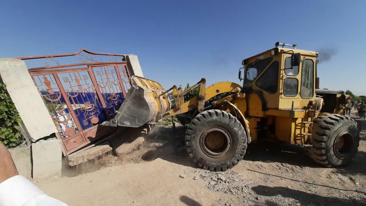  ۱۶ مورد ساخت و ساز غیر مجاز در ورامین تخریب شد