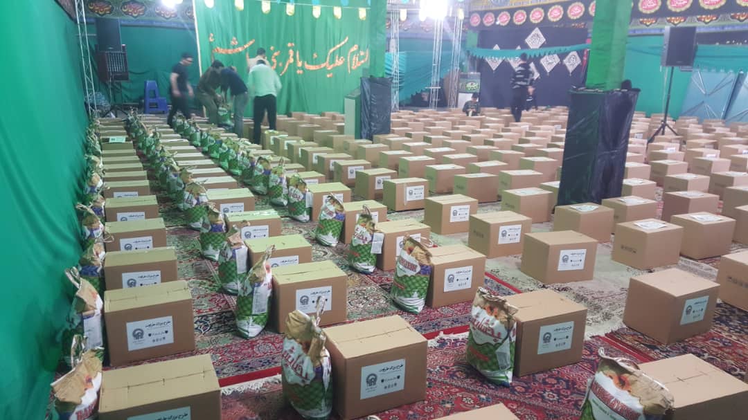  توزیع ارزاق شب عید “طرح طراوت” دفتر آستان قدس رضوی شهرستان ملارد
