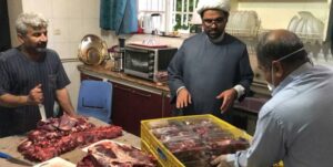 توزیع یک تن گوشت بین نیازمندان پیشوا به مناسبت سالگرد ارتحال امام(ره)